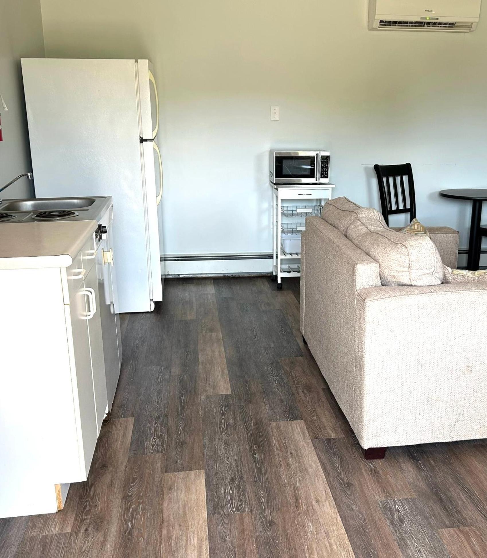 Middleton Motel & Suites Dış mekan fotoğraf