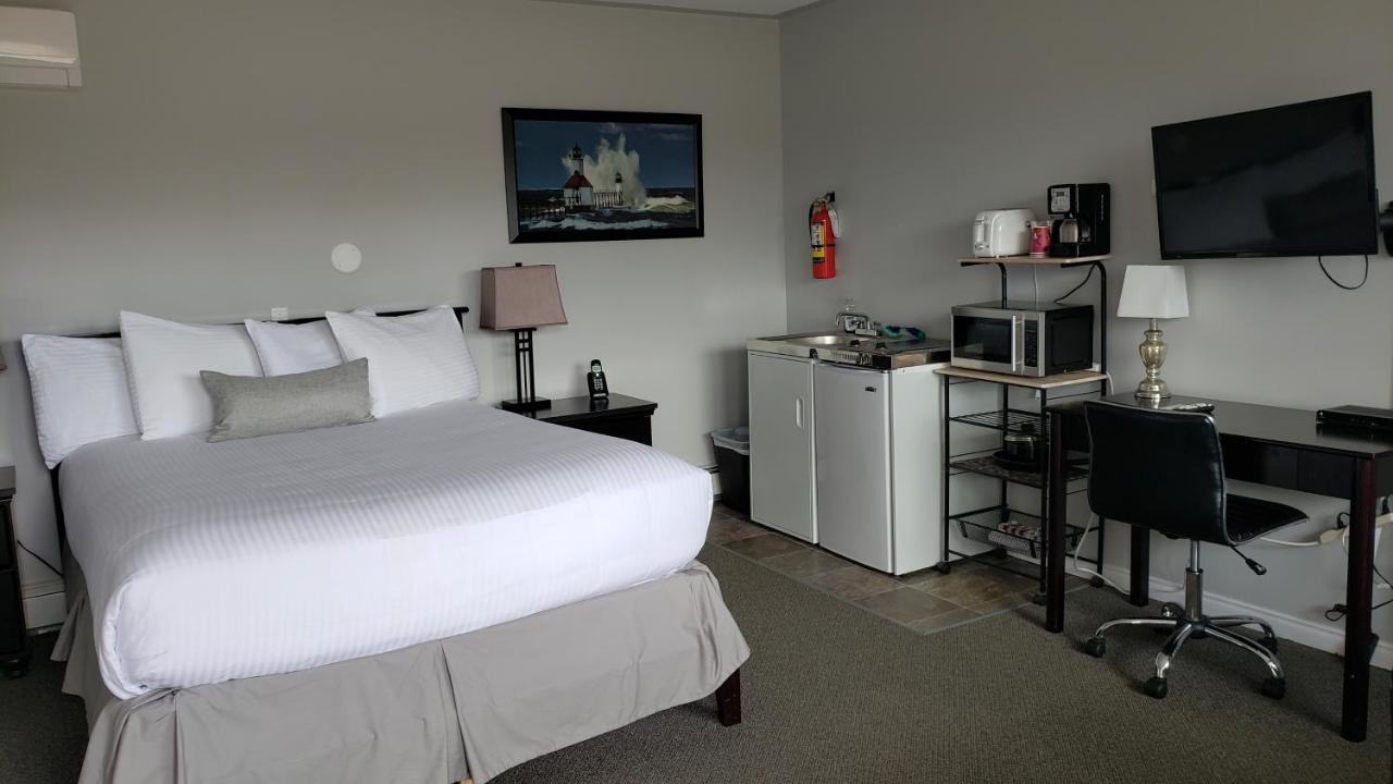 Middleton Motel & Suites Dış mekan fotoğraf